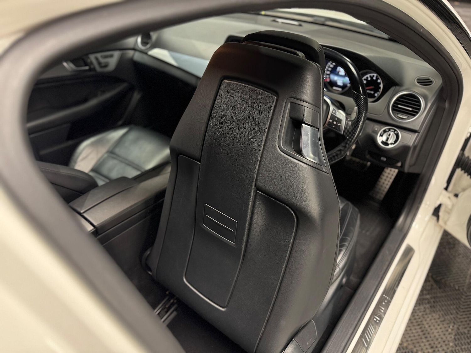 Used Mercedes-Benz C Class 2014 for sale - 77074878: Photo 18