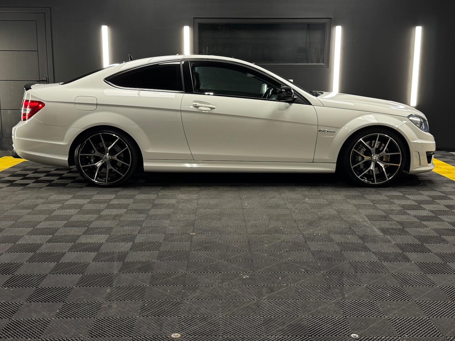 Used Mercedes-Benz C Class 2014 for sale - 77074878: Photo 5