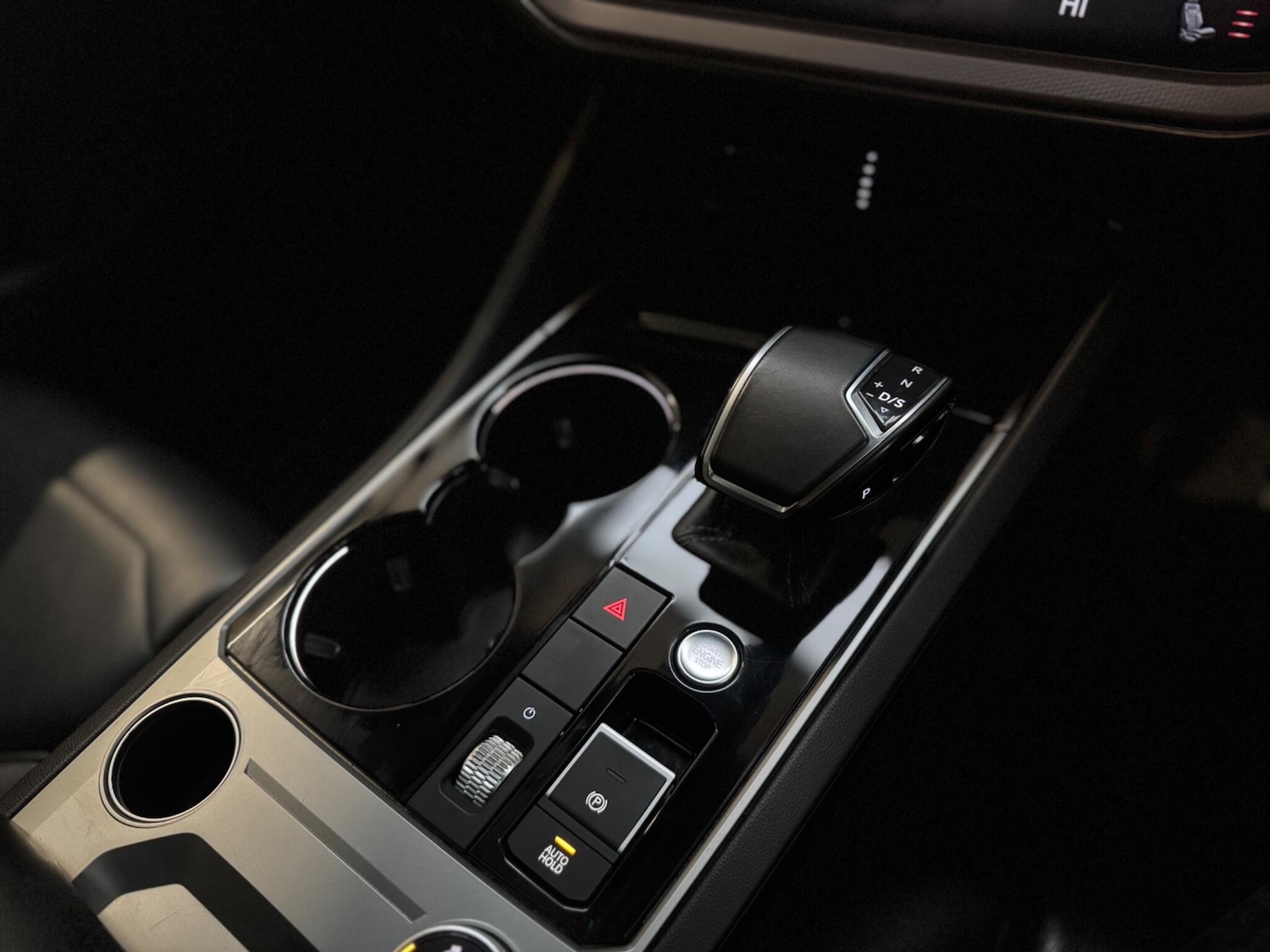 Used Volkswagen Touareg 2018 for sale - 76702320: Photo 27