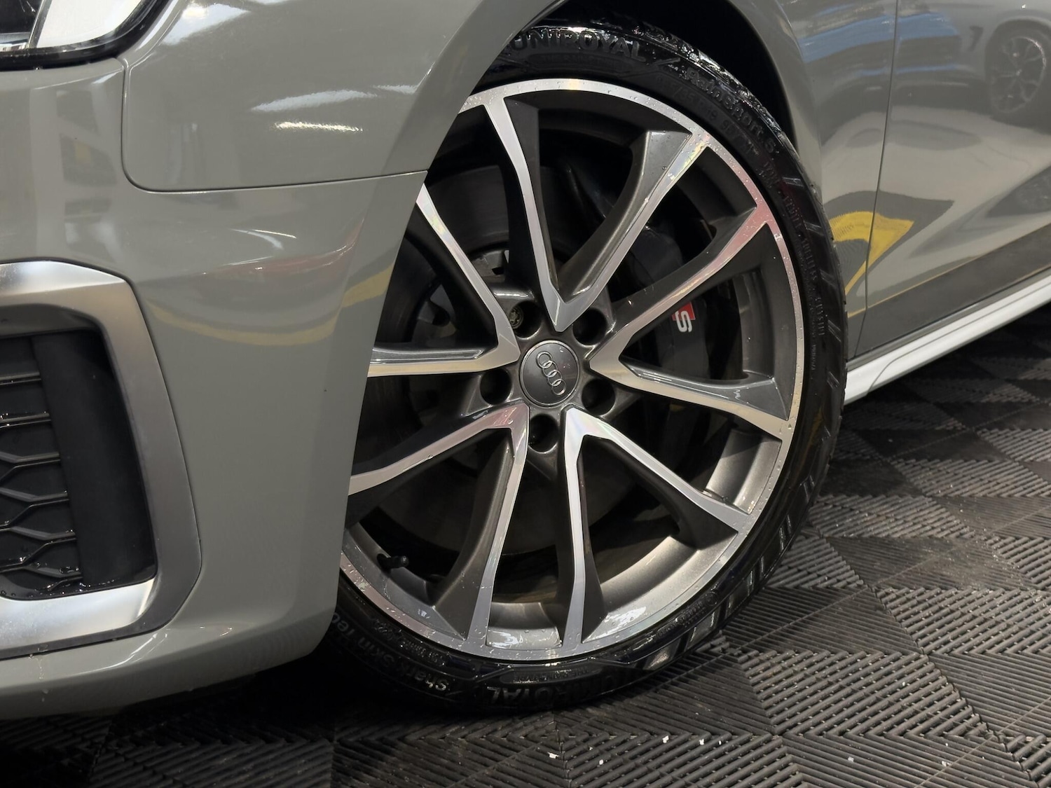 Used Audi A4 2019 for sale - 77969784: Photo 2