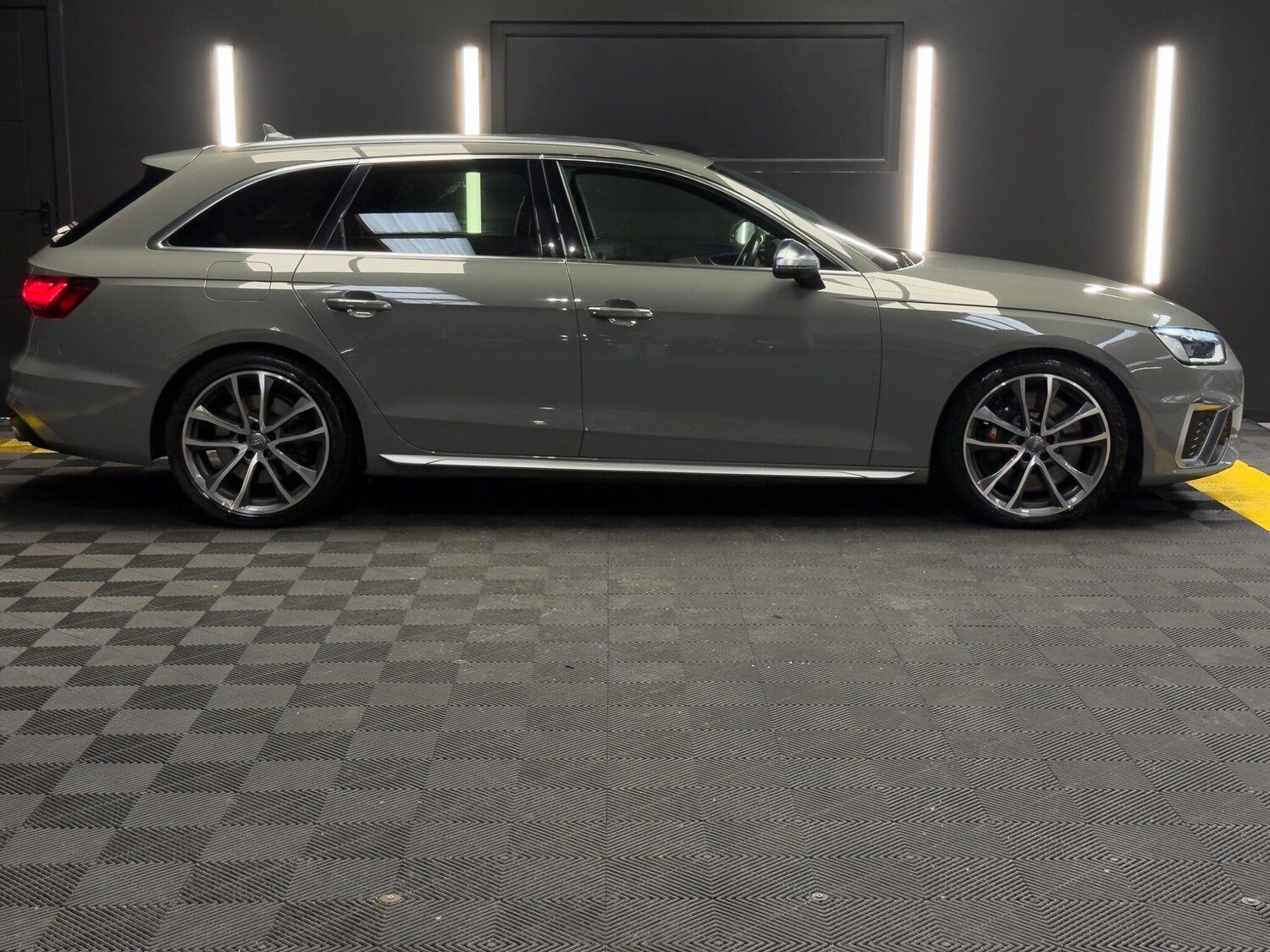 Used Audi A4 2019 for sale - 77969784: Photo 5
