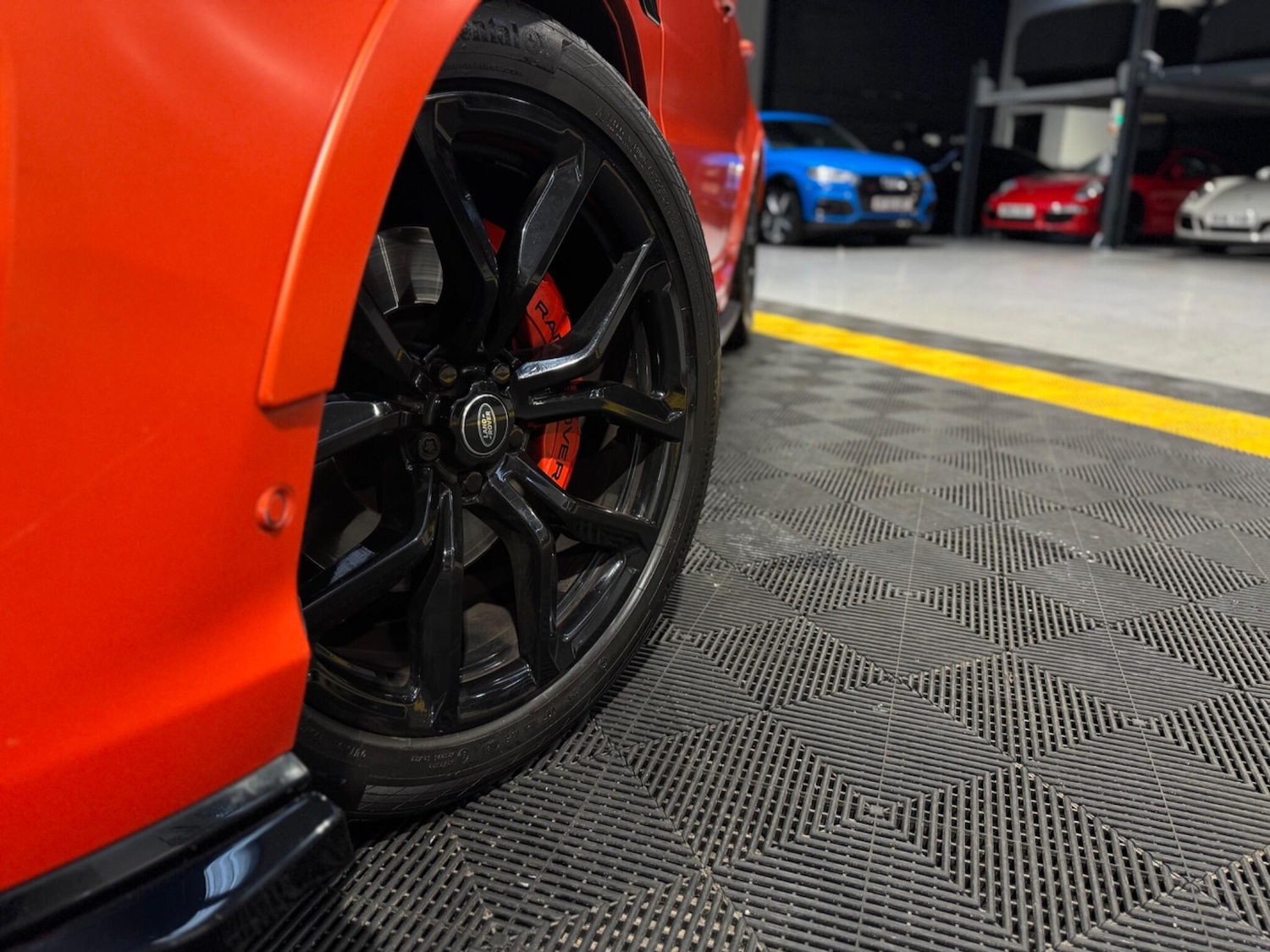 Used Land Rover Range Rover Sport 2018 for sale - 78157062: Photo 2