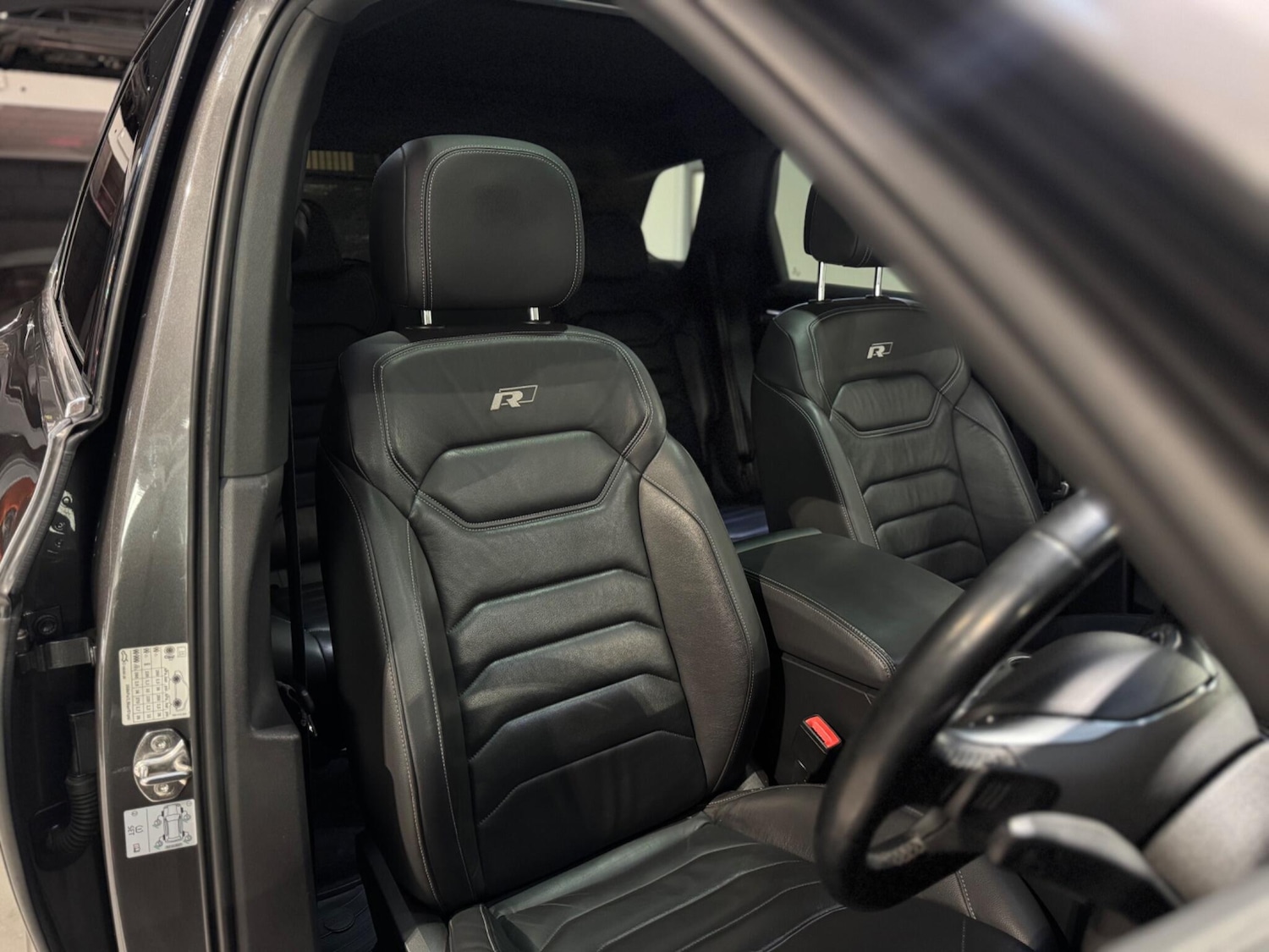 Used Volkswagen Touareg 2018 for sale - 76996846: Photo 14