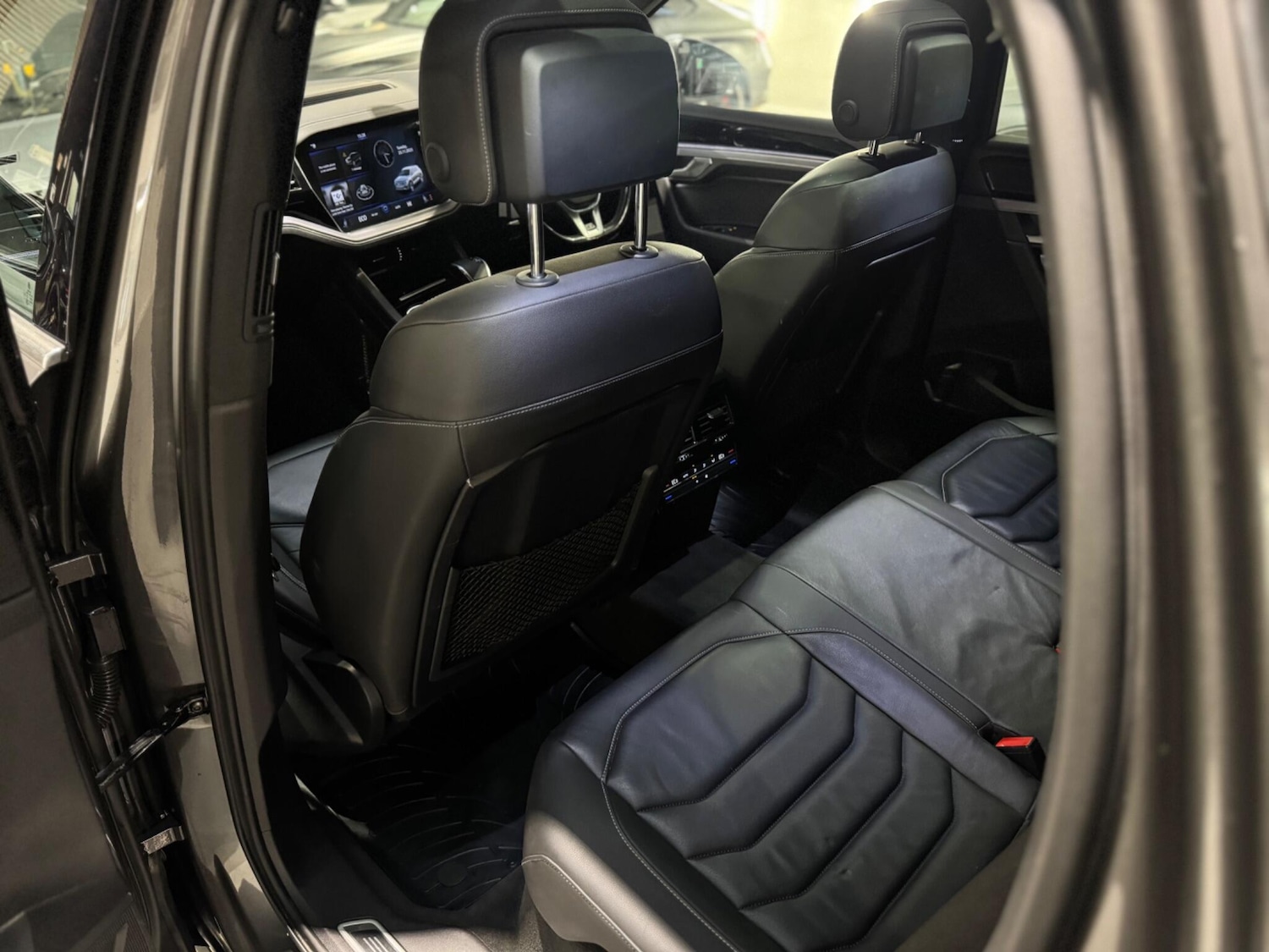 Used Volkswagen Touareg 2018 for sale - 76996846: Photo 21