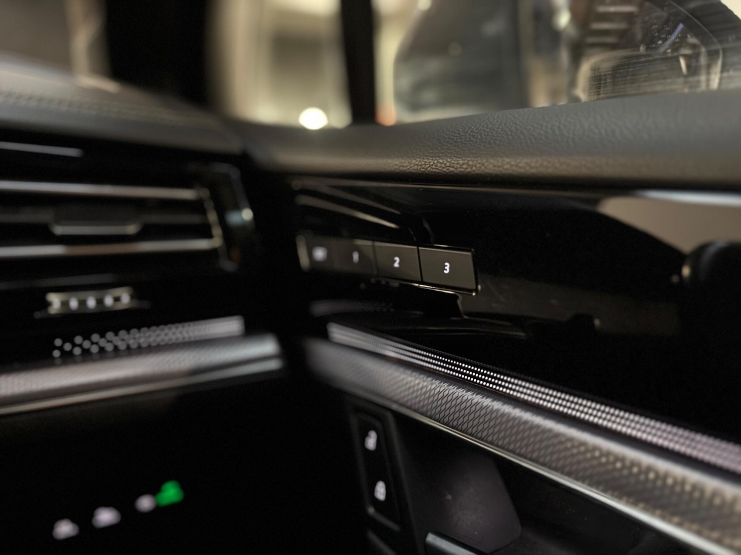 Used Volkswagen Touareg 2018 for sale - 76996846: Photo 28