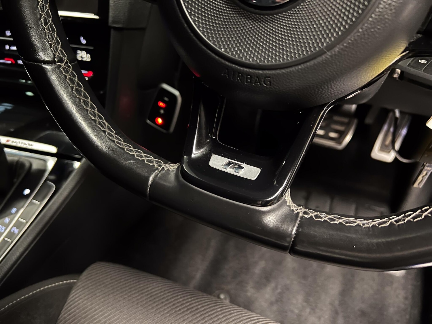 Used Volkswagen Golf 2019 for sale - 77278770: Photo 30