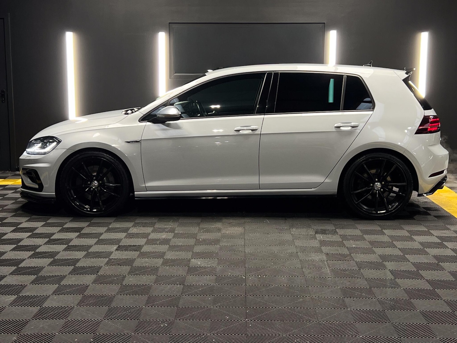 Used Volkswagen Golf 2019 for sale - 77278770: Photo 4