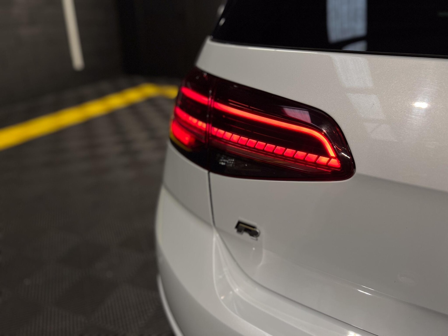 Used Volkswagen Golf 2019 for sale - 77278770: Photo 8