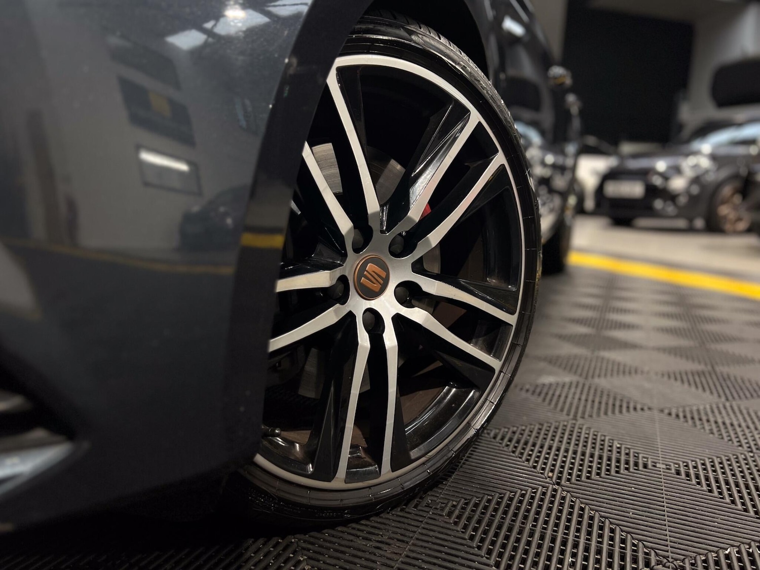 Used SEAT Leon 2020 for sale - 77255369: Photo 2