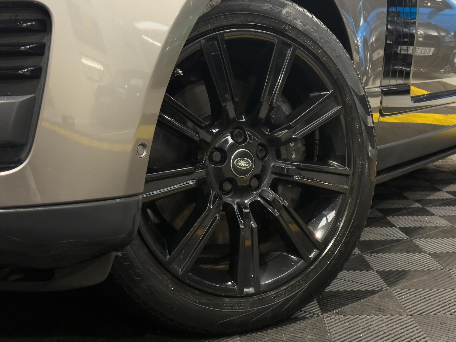 Used Land Rover Range Rover 2019 for sale - 78086666: Photo 2