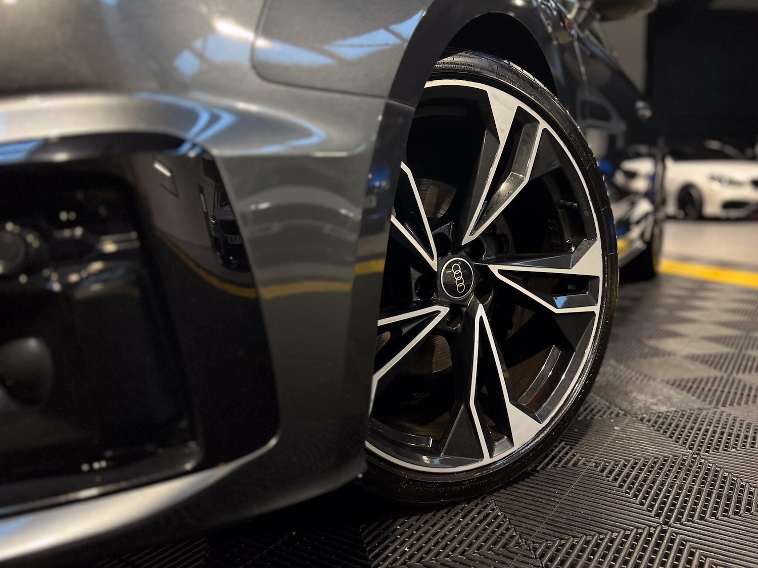 Used Audi A5 2023 for sale - 77229312: Photo 2