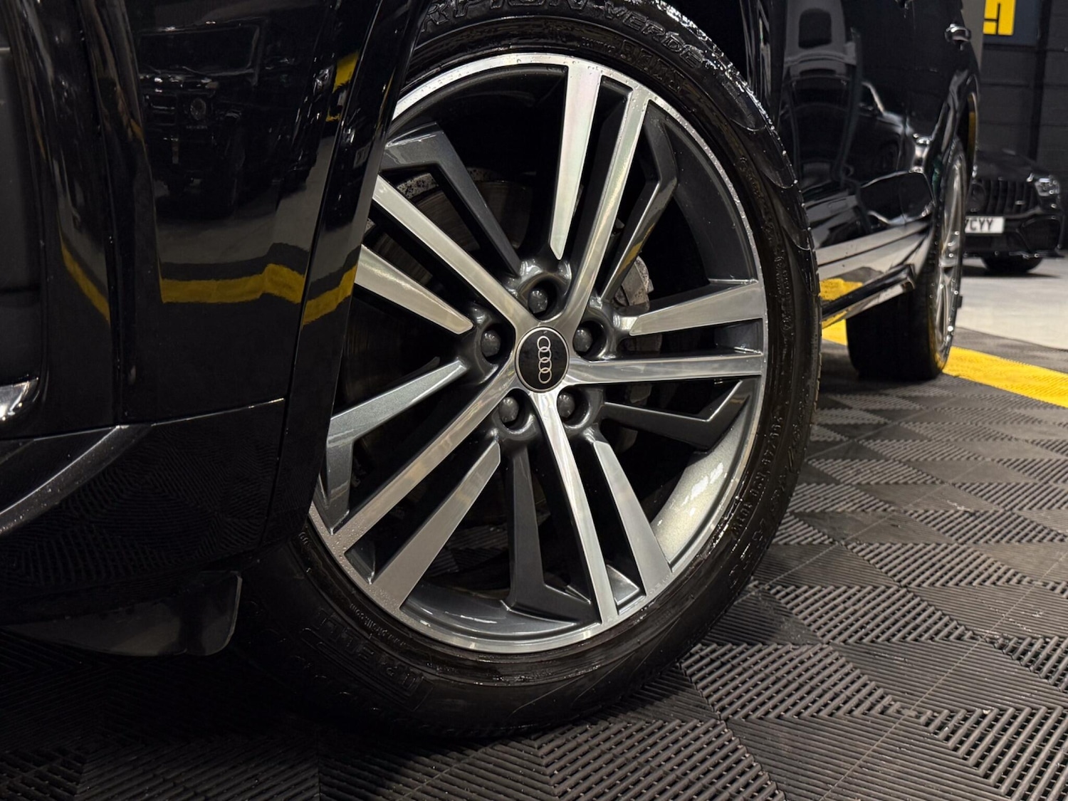 Used Audi Q5 2022 for sale - 77925452: Photo 2