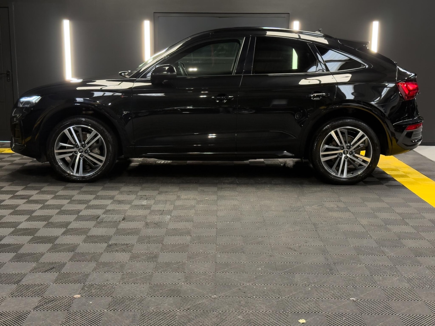 Used Audi Q5 2022 for sale - 77925452: Photo 3