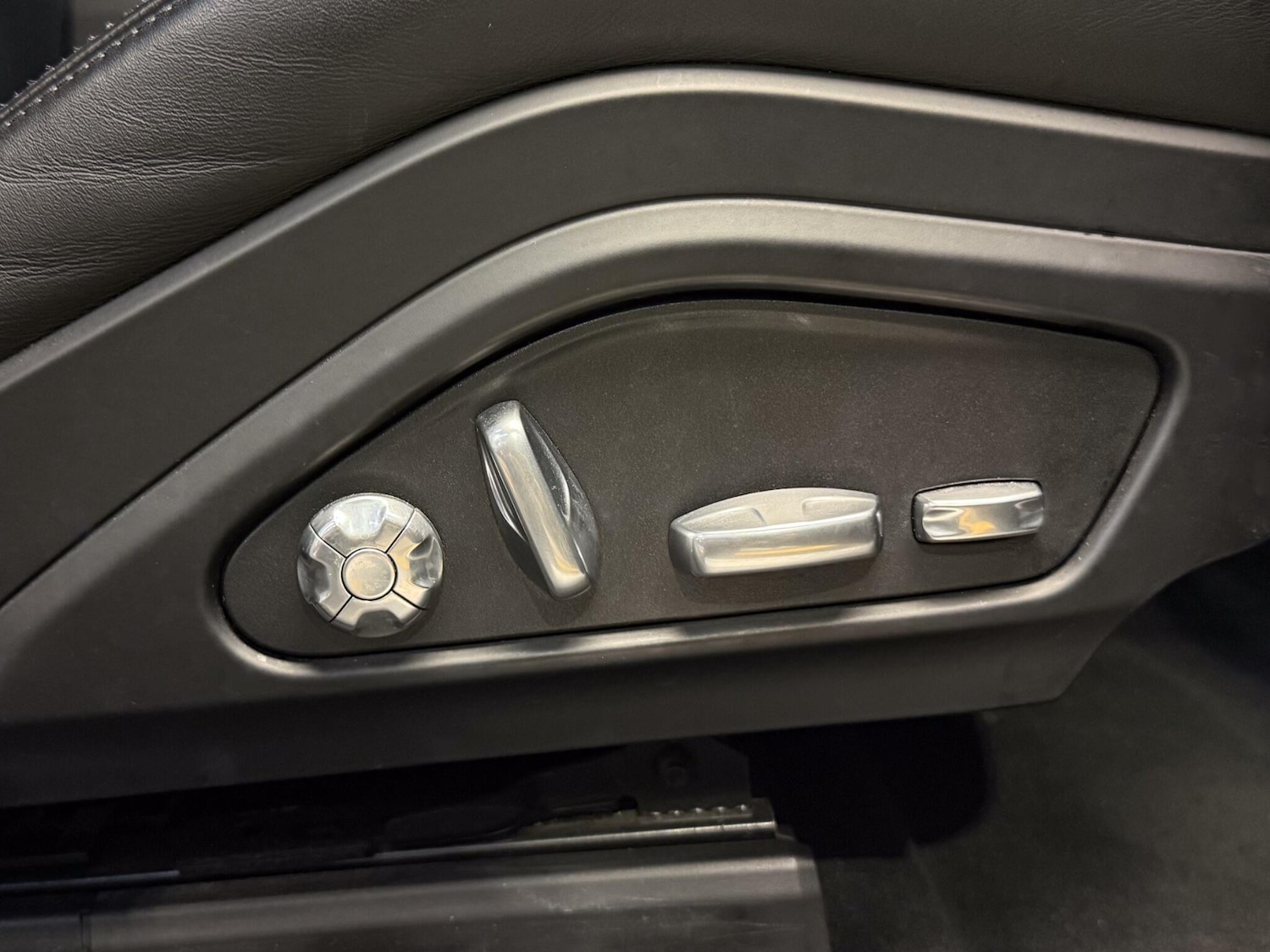 Used Porsche Panamera 2018 for sale - 77737456: Photo 45