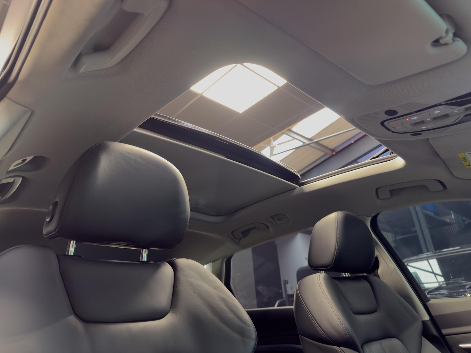 Used Audi e-tron 2020 for sale - 77823630: Photo 53