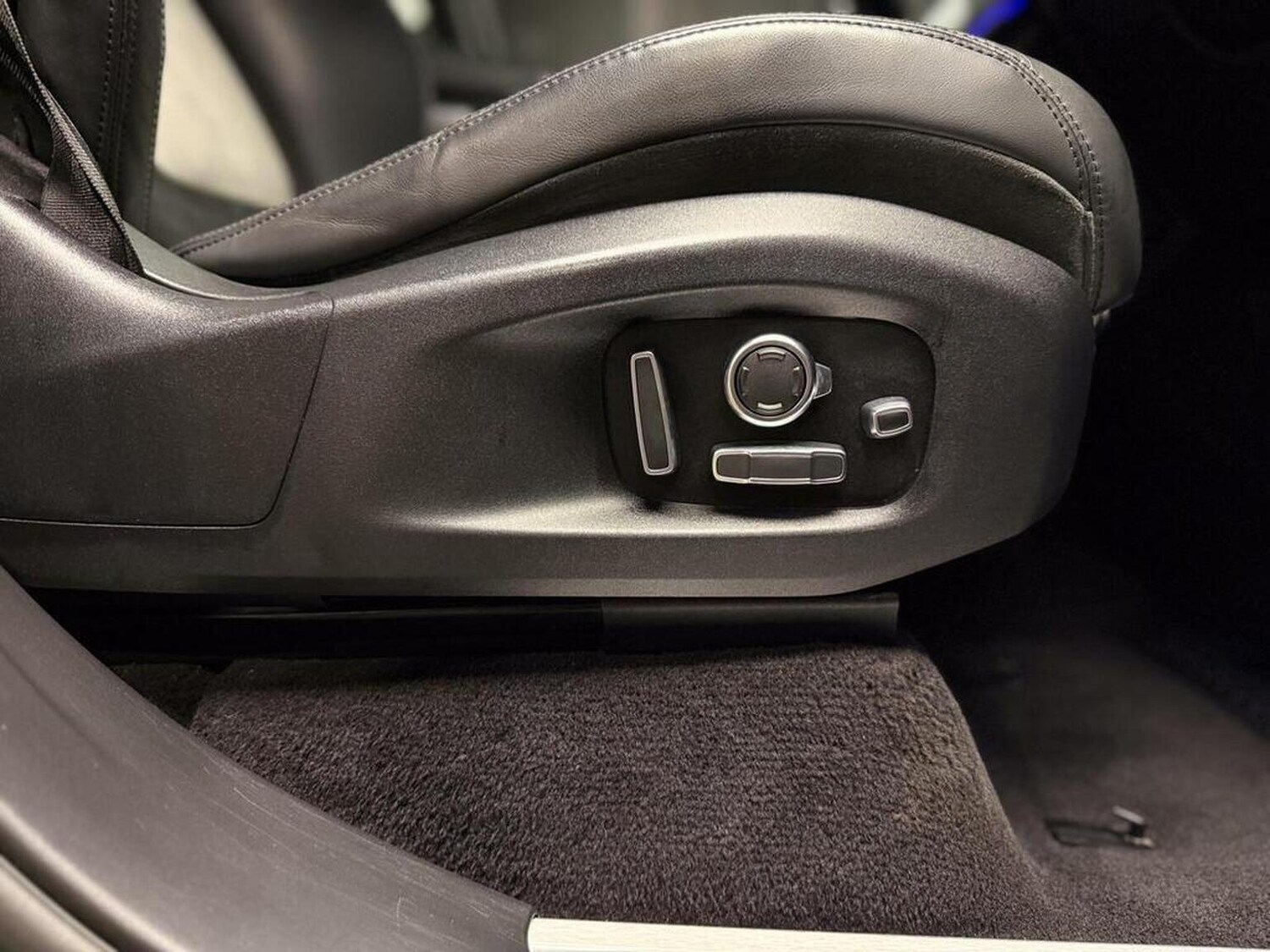 Used Land Rover Range Rover Sport 2020 for sale - 77695327: Photo 37