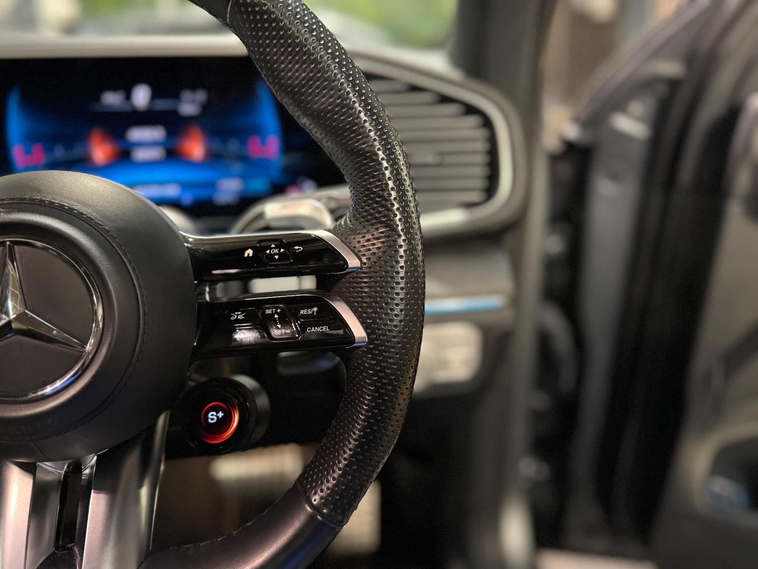 Used Mercedes-Benz GLE for sale - 77242404: Photo 31