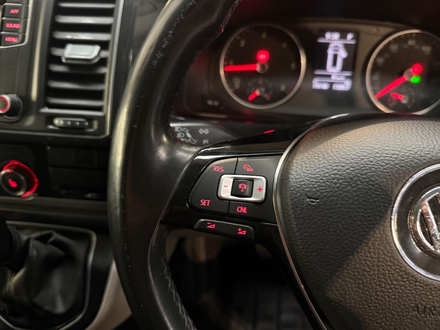 Used Volkswagen Transporter 2019 for sale - 76866147: Photo 16