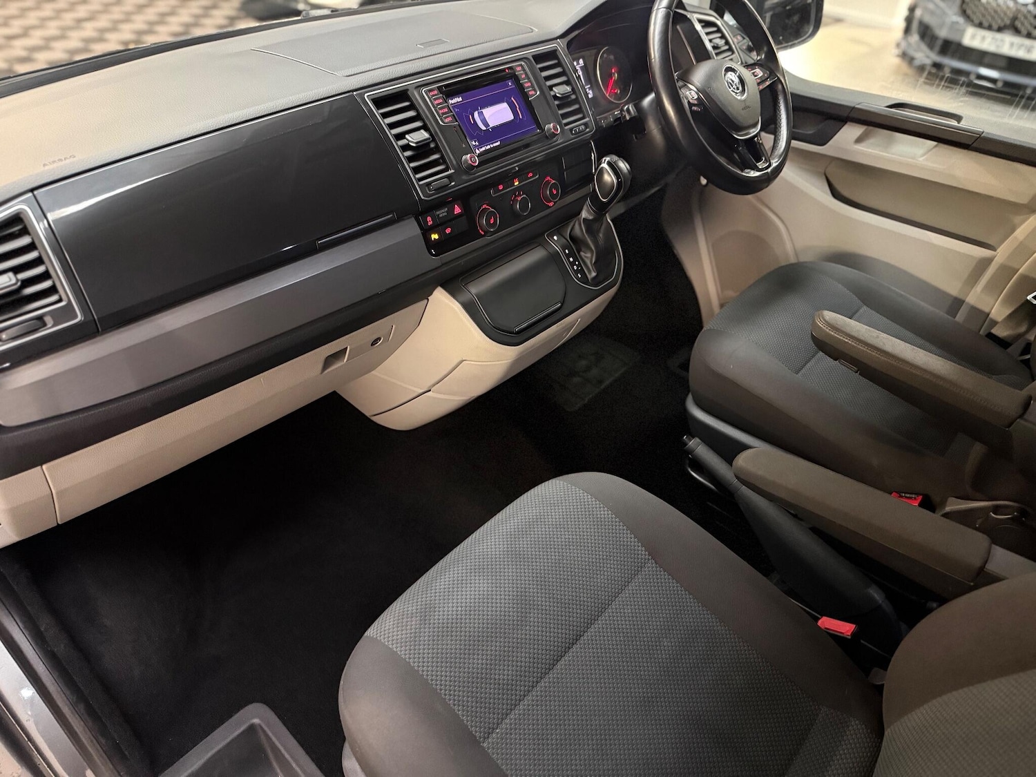 Used Volkswagen Transporter 2019 for sale - 76866147: Photo 20