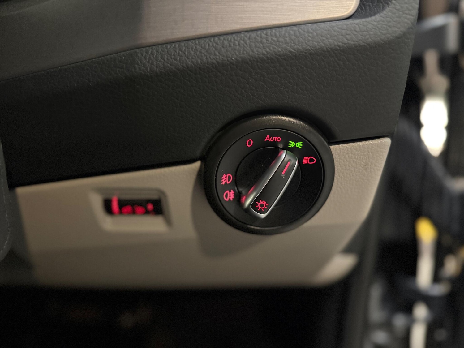 Used Volkswagen Transporter 2019 for sale - 76866147: Photo 32