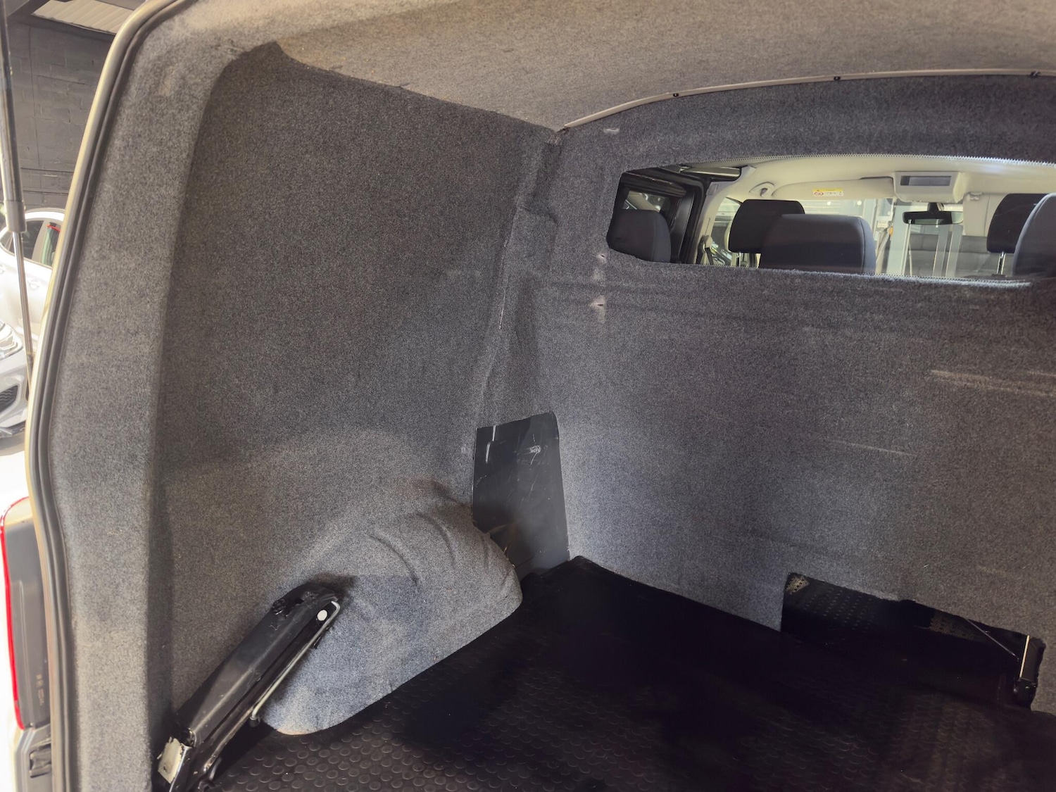 Used Volkswagen Transporter 2019 for sale - 76866147: Photo 37