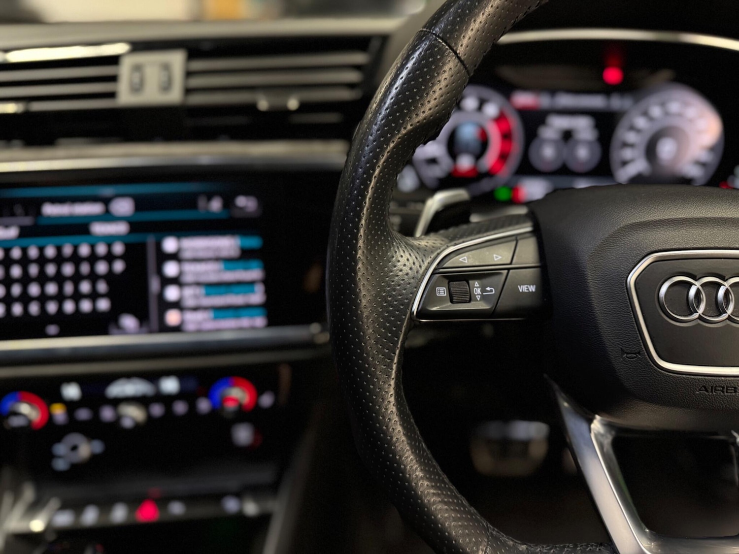 Used Audi RS Q3 2020 for sale - 77525104: Photo 25