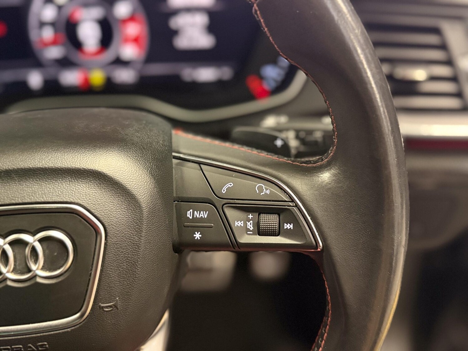 Used Audi Q5 2018 for sale - 77564607: Photo 32