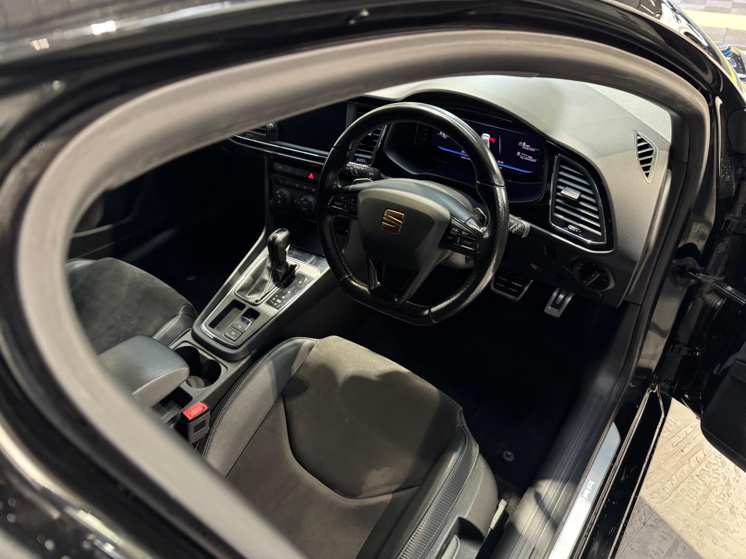 Used SEAT Leon 2019 for sale - 76742322: Photo 28