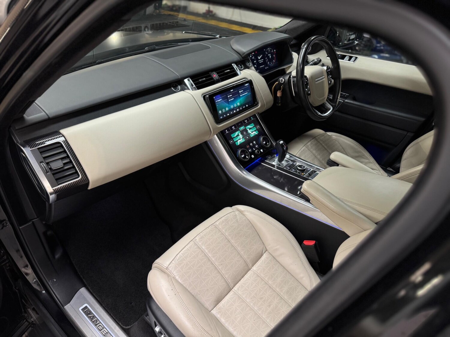 Used Land Rover Range Rover Sport for sale - 76659370: Photo 21