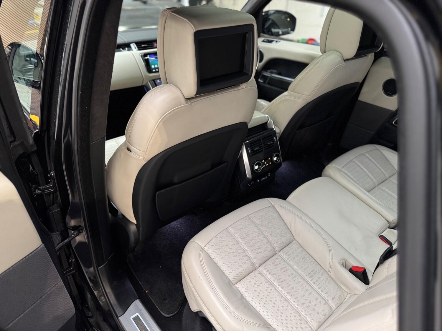 Used Land Rover Range Rover Sport for sale - 76659370: Photo 23