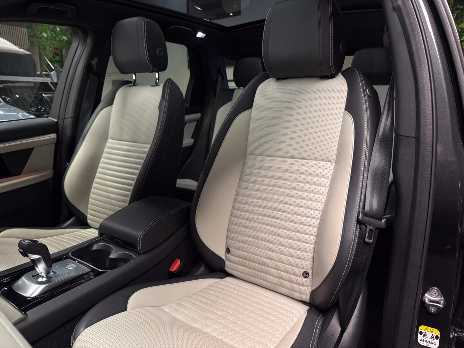 Used Land Rover Discovery Sport for sale - 77784546: Photo 25