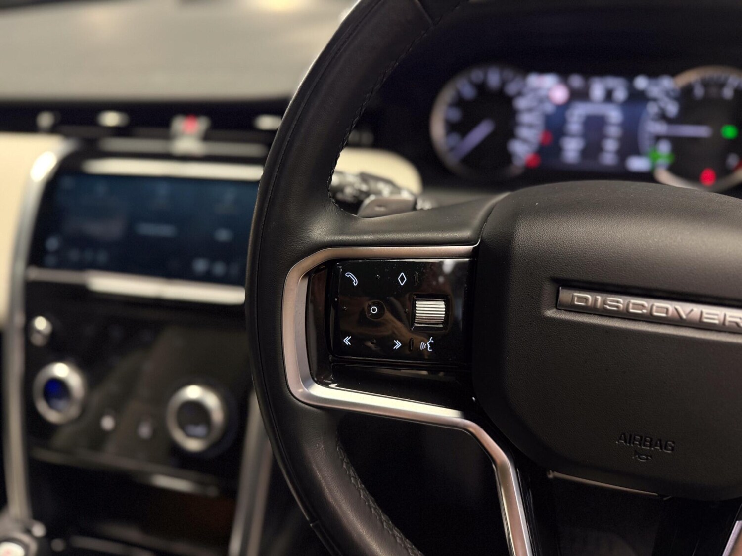 Used Land Rover Discovery Sport for sale - 77784546: Photo 31