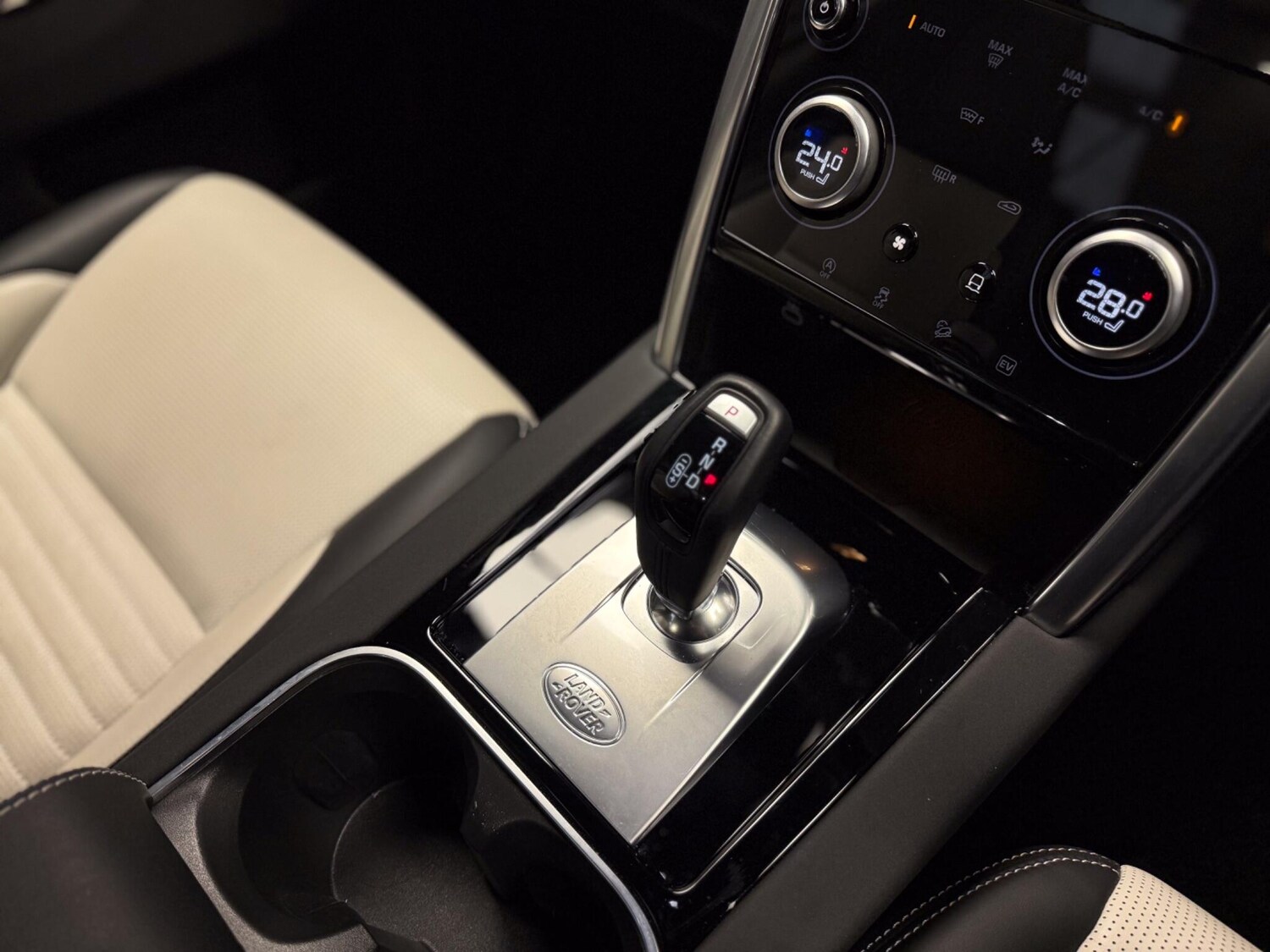 Used Land Rover Discovery Sport for sale - 77784546: Photo 37