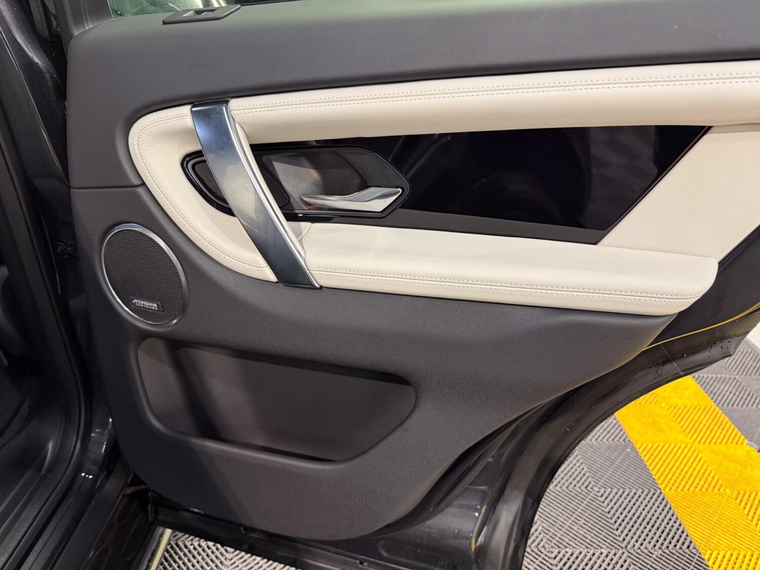 Used Land Rover Discovery Sport for sale - 77784546: Photo 47