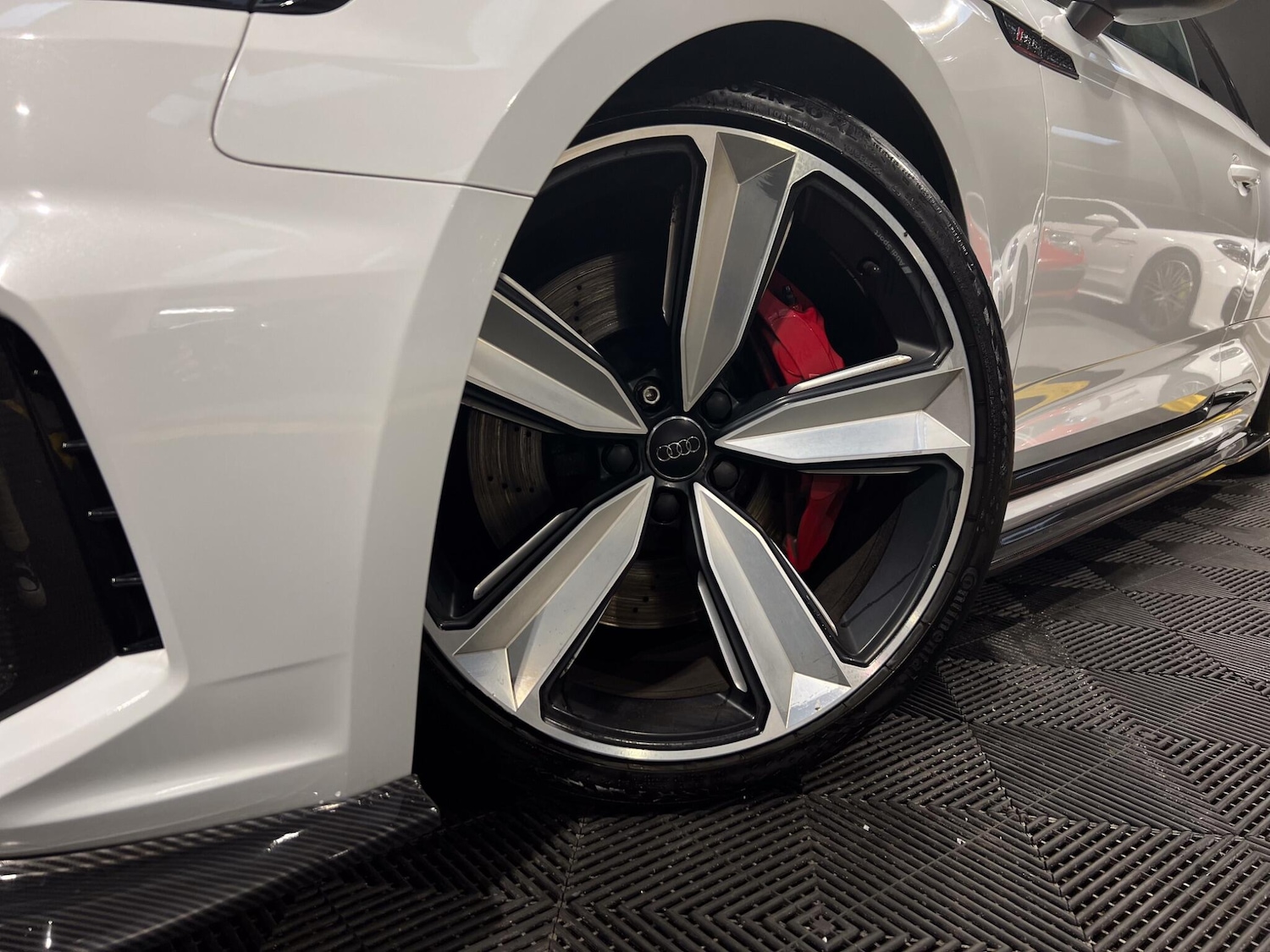 Used Audi RS5 2018 for sale - 77330368: Photo 2