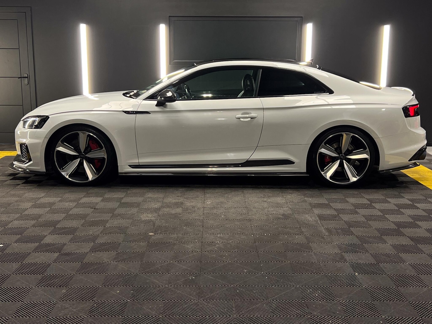 Used Audi RS5 2018 for sale - 77330368: Photo 4