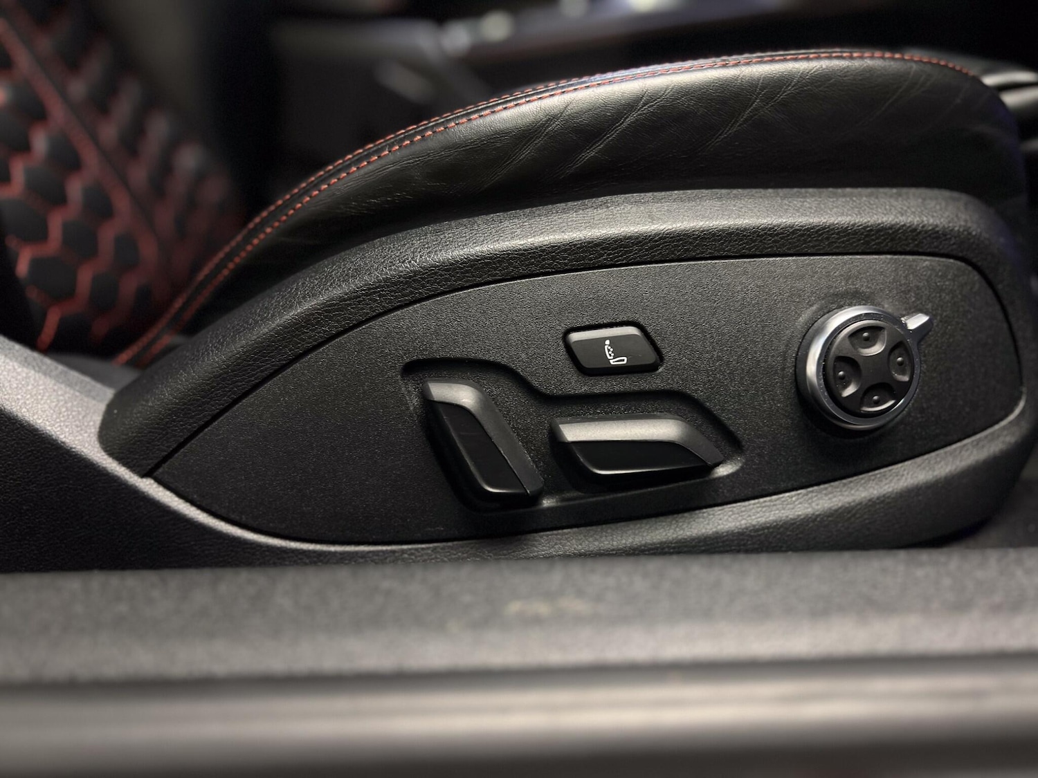 Used Audi RS5 2018 for sale - 77330368: Photo 46