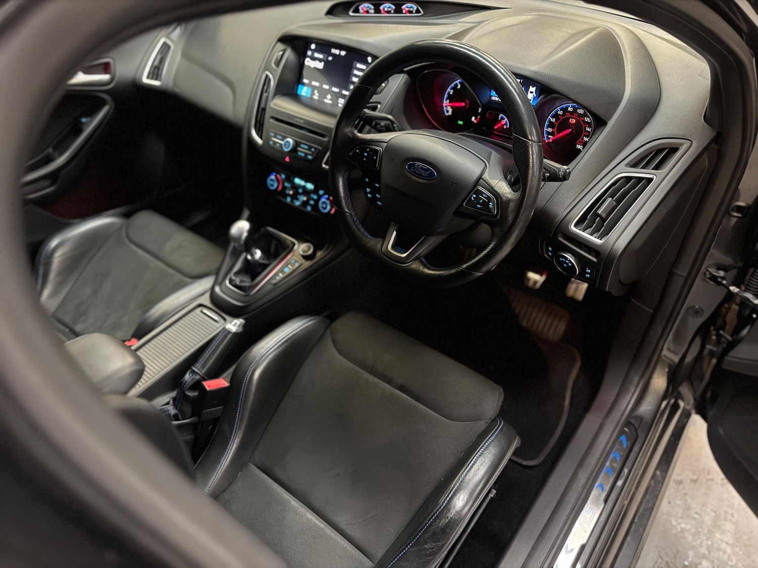 Used Ford Focus for sale - 76849855: Photo 19