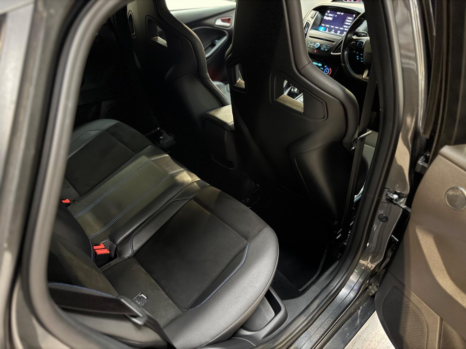 Used Ford Focus for sale - 76849855: Photo 25