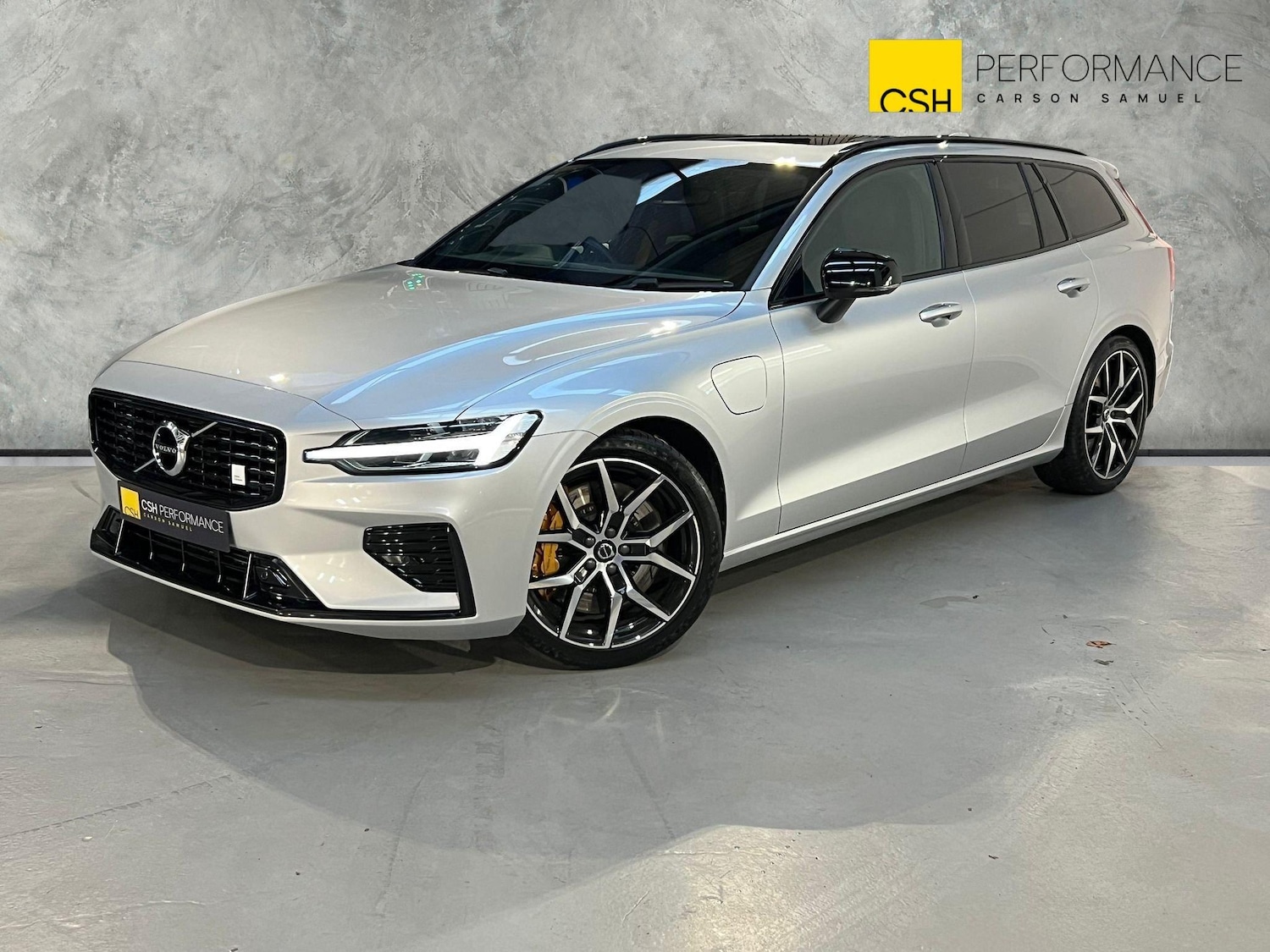 Used Volvo V60 for sale - 76658645: Photo 1