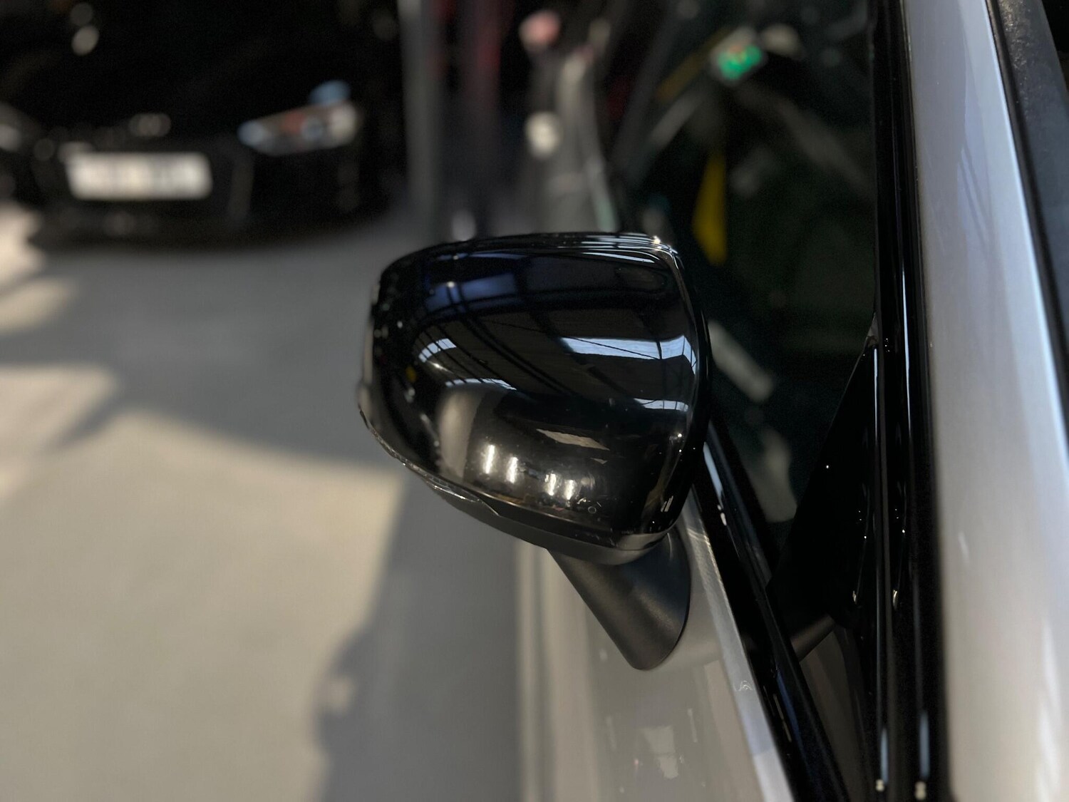 Used Volvo V60 for sale - 76658645: Photo 13