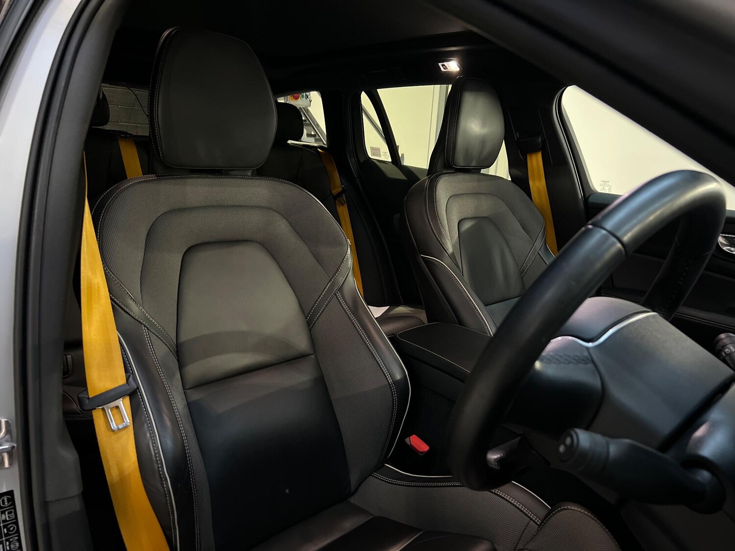 Used Volvo V60 for sale - 76658645: Photo 21