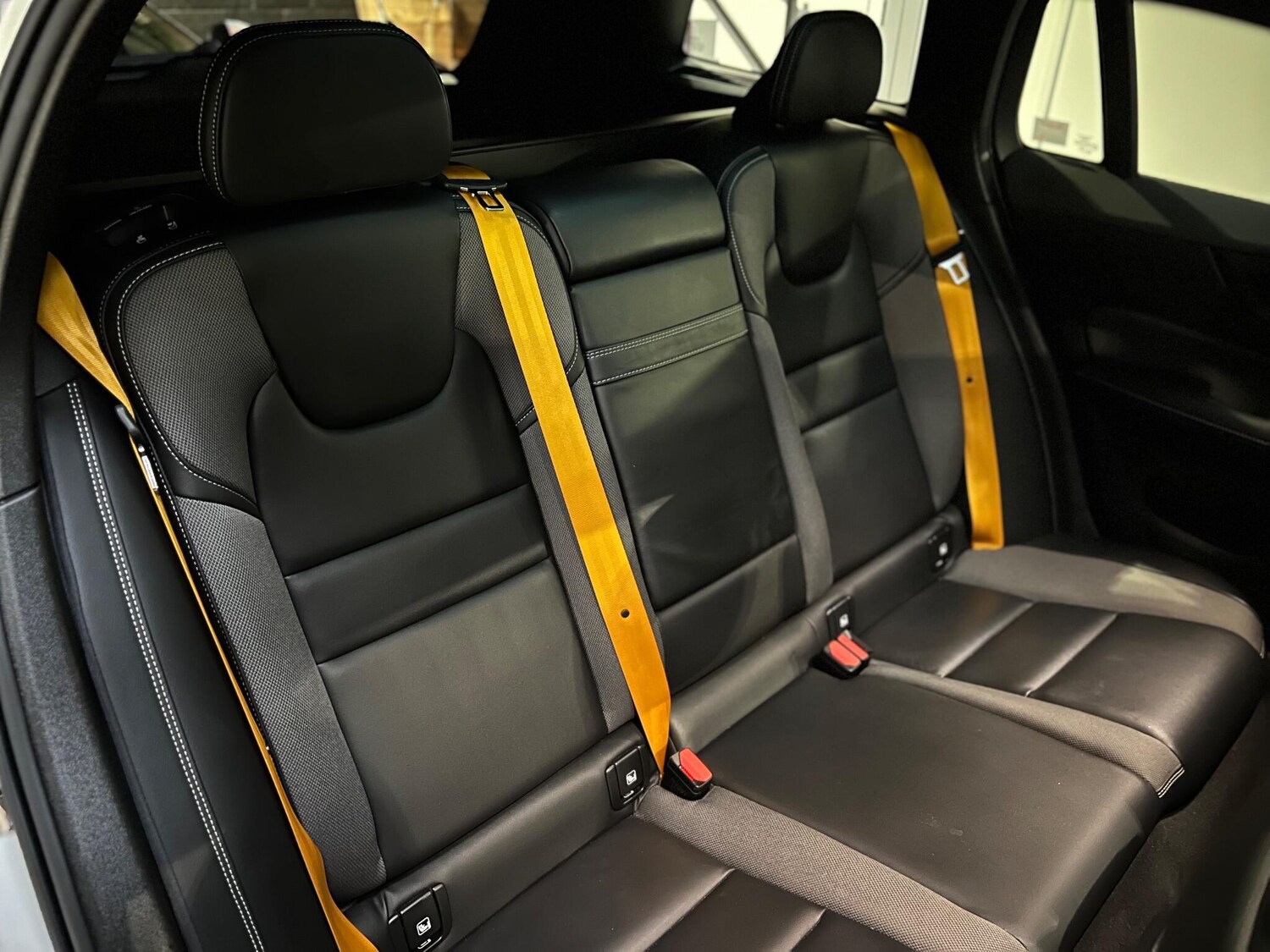 Used Volvo V60 for sale - 76658645: Photo 26