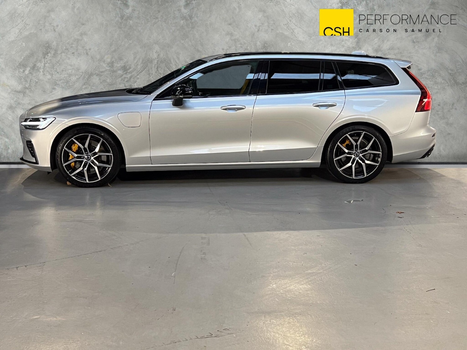 Used Volvo V60 for sale - 76658645: Photo 3