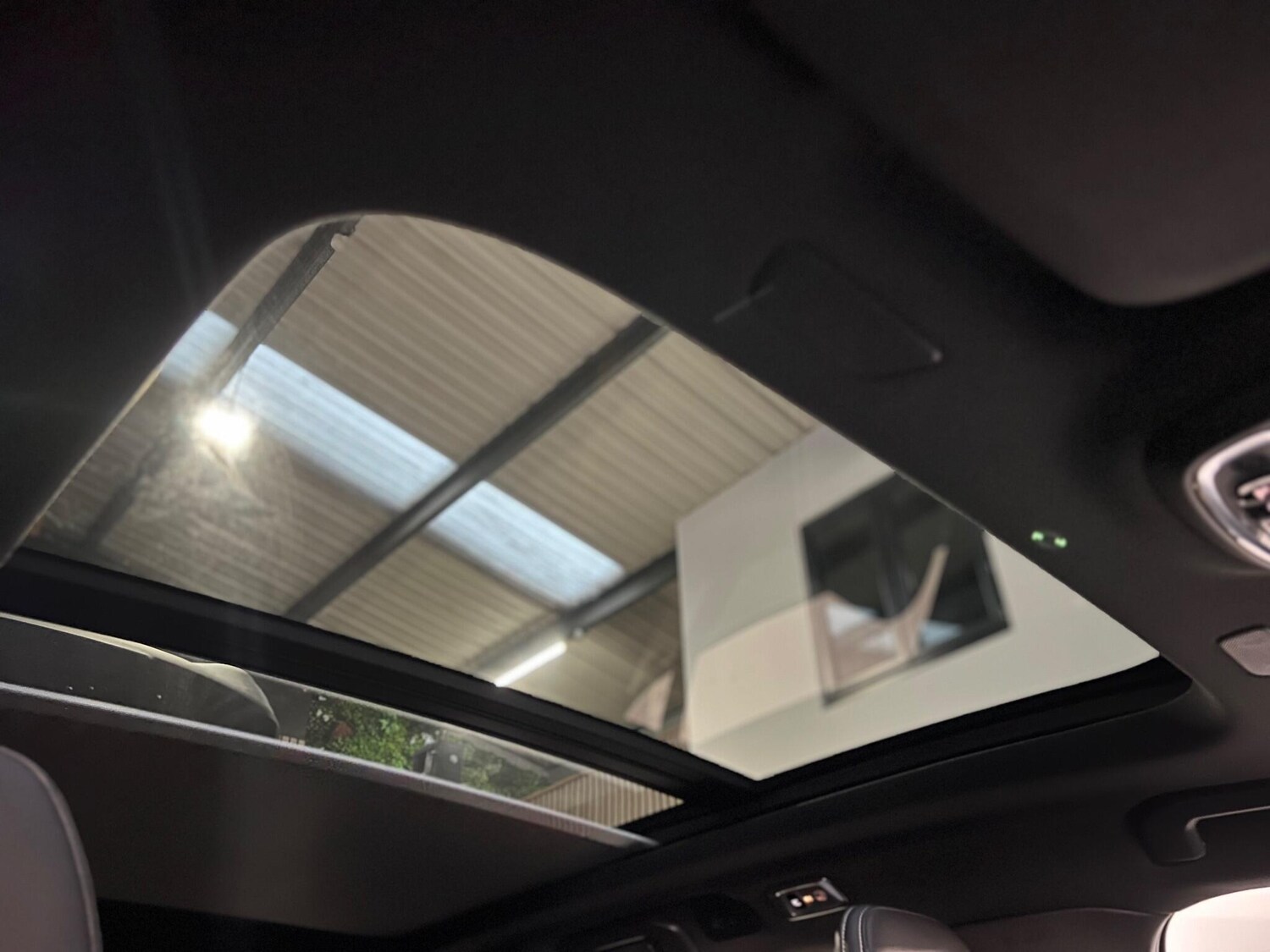 Used Volvo V60 for sale - 76658645: Photo 40