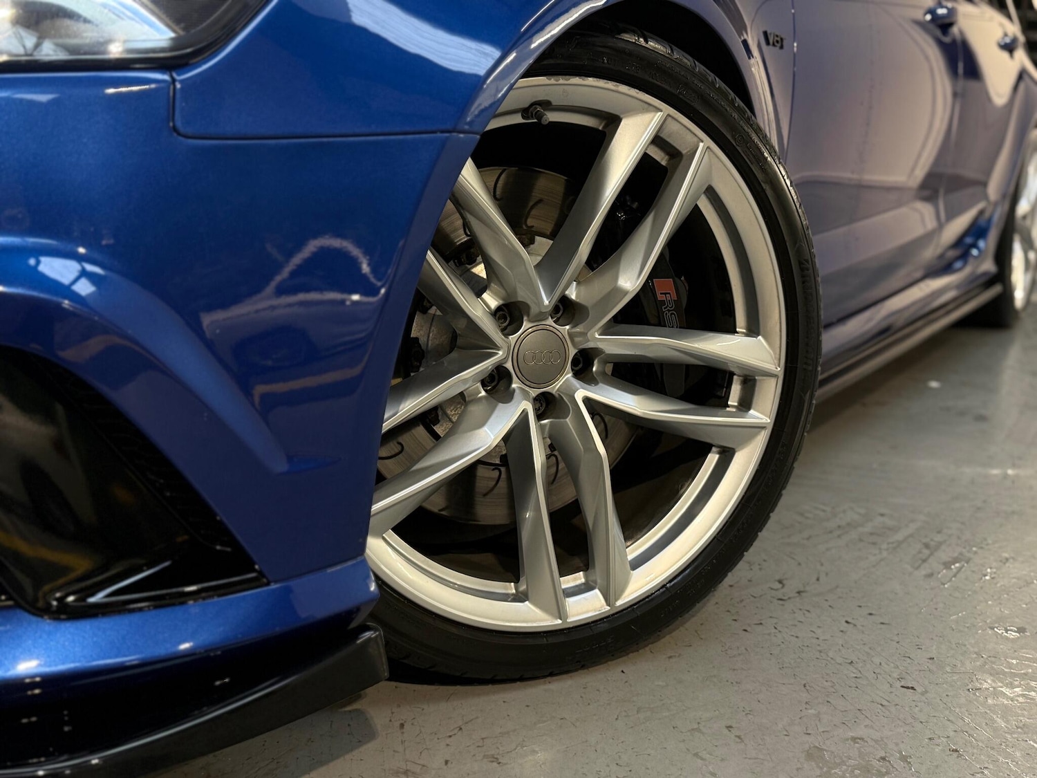 Used Audi RS6 Avant for sale - 76658508: Photo 2