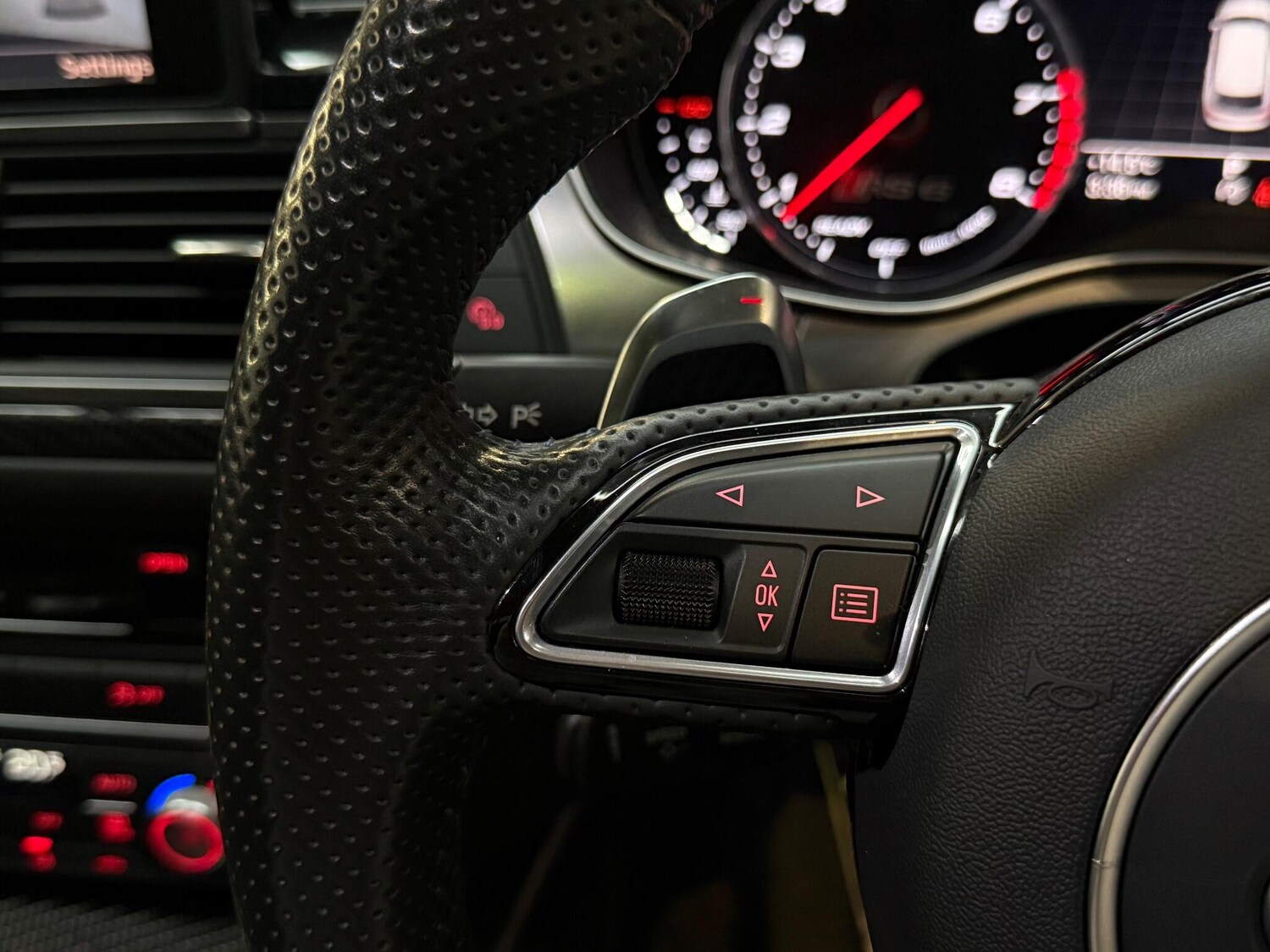 Used Audi RS6 Avant for sale - 76658508: Photo 33