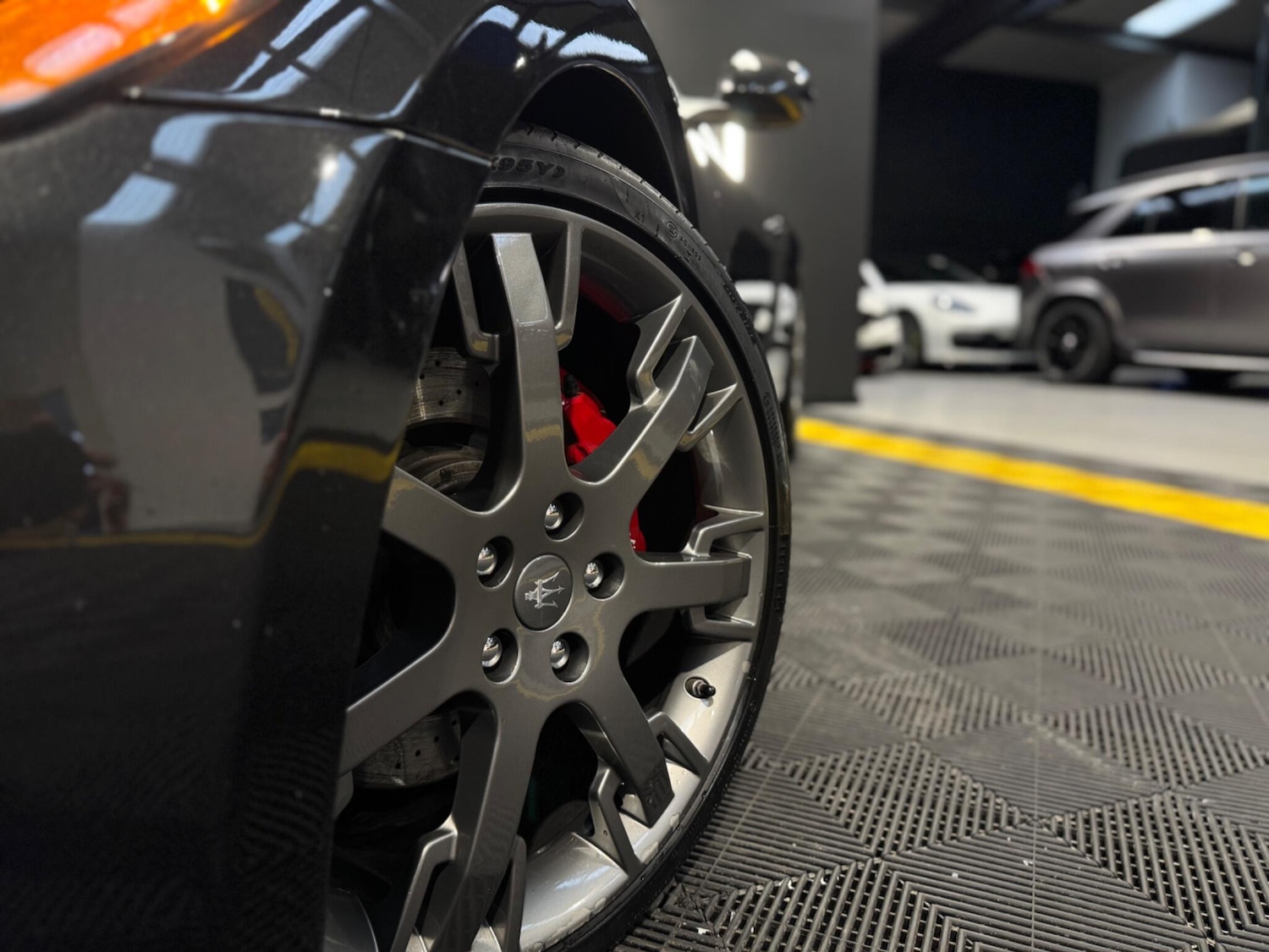 Used Maserati Granturismo 2011 for sale - 77396014: Photo 2