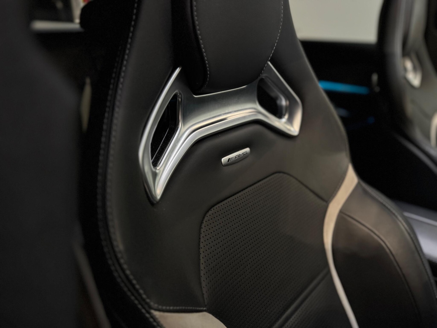 Used Mercedes-Benz GLC 2018 for sale - 77166903: Photo 16