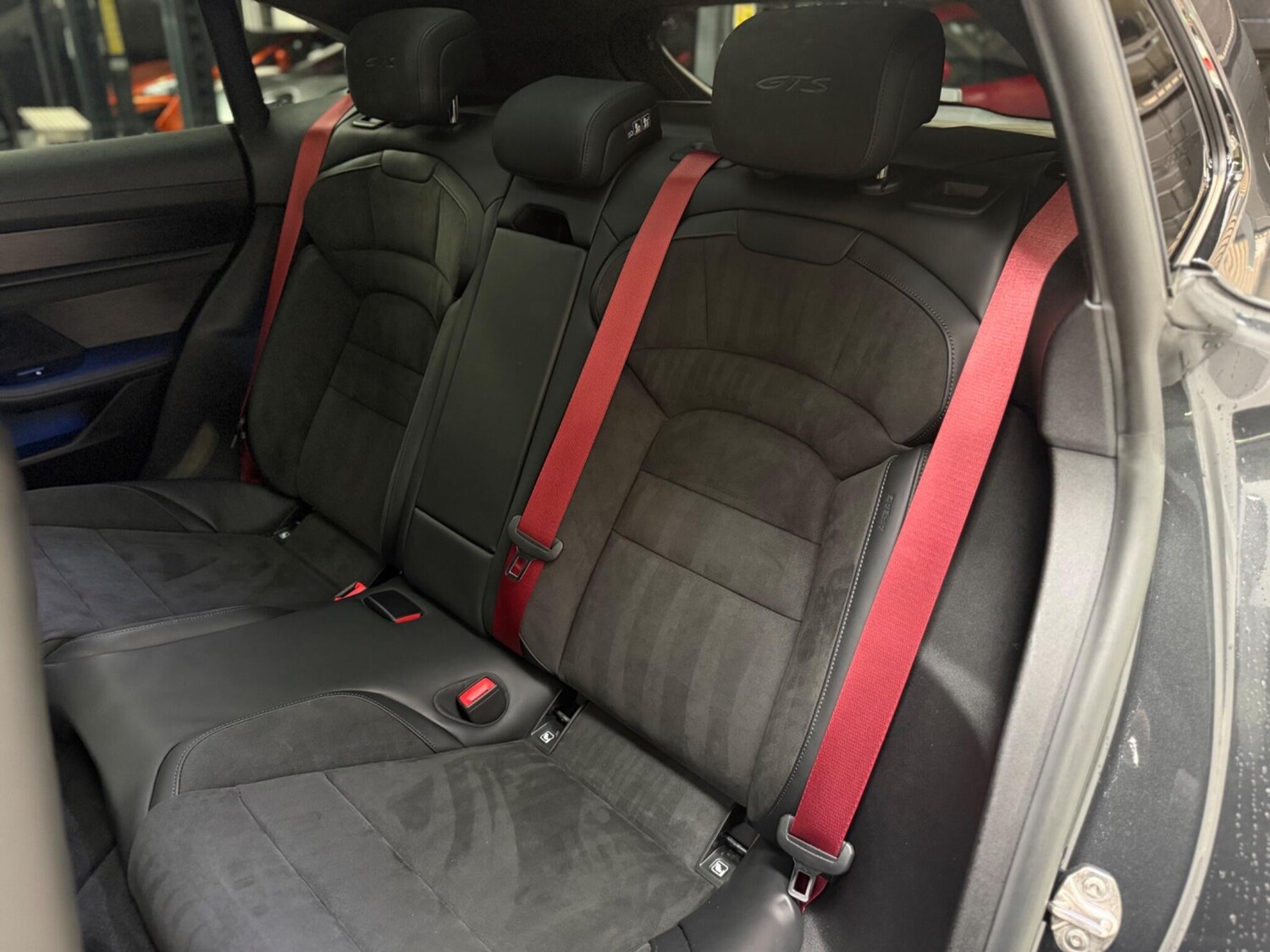 Used Porsche Taycan 2023 for sale - 76657346: Photo 21